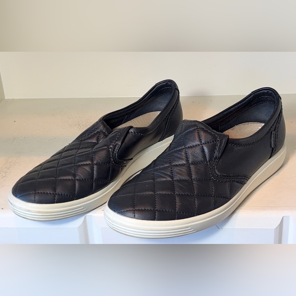 ECCO Women’s Soft 7 Quilted Black 8.5 Leather Slip On Sneakers Size EU 39 - Picture 3 of 11